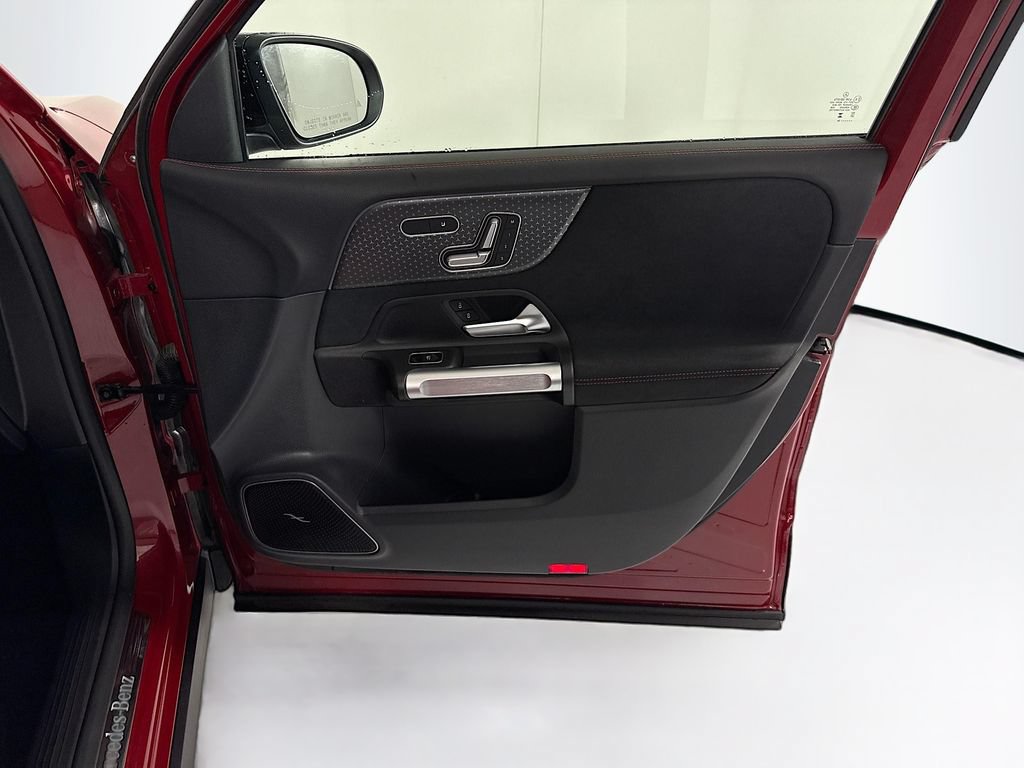 Certified 2024 Mercedes-Benz GLB 250 image 26