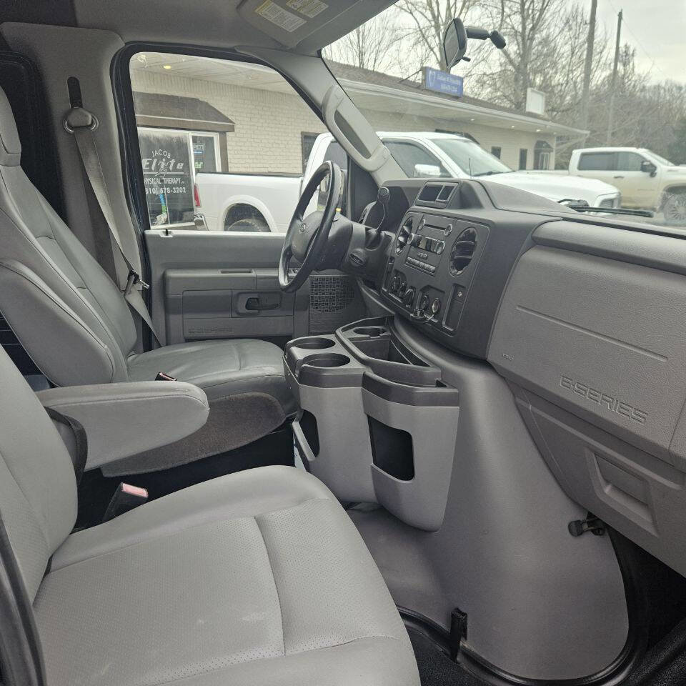 Used 2013 Ford E-350 and Econoline 350 Super Duty w/ PWR Group image 13