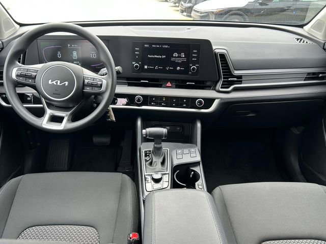 Used 2025 Kia Sportage LX image 18
