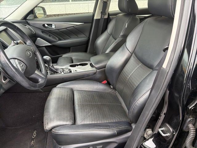 Used 2017 INFINITI Q50 Sport RWD image 14