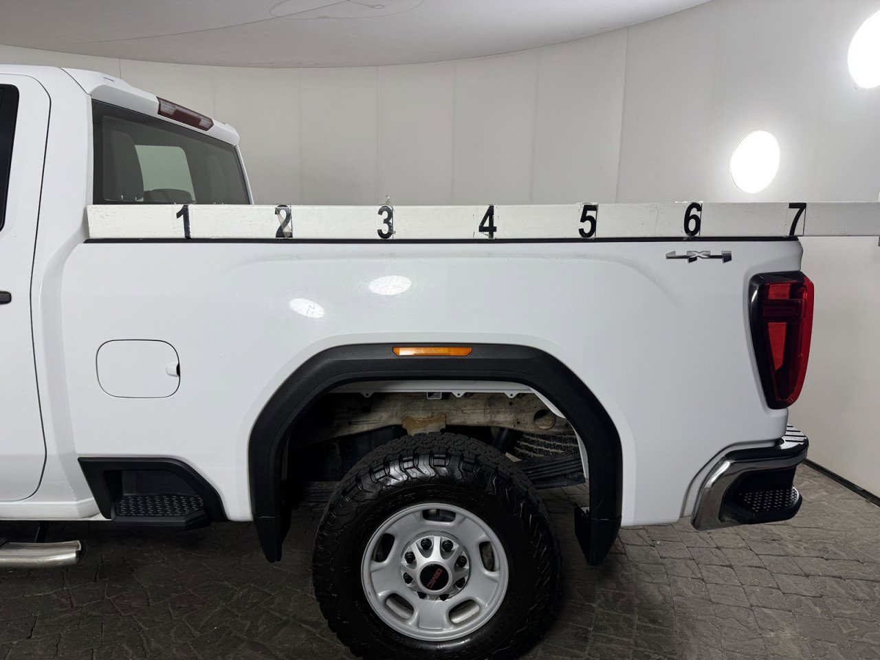 Used 2023 GMC Sierra 2500 Pro image 7