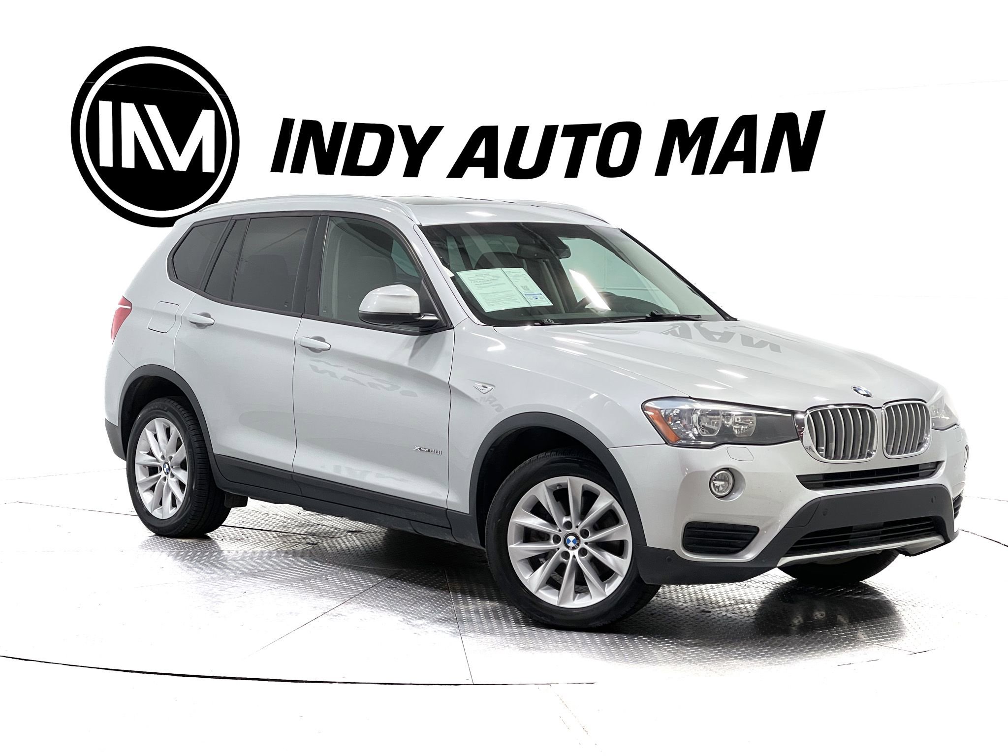 Used 2017 BMW X3 xDrive28i AWD/4WD image 2