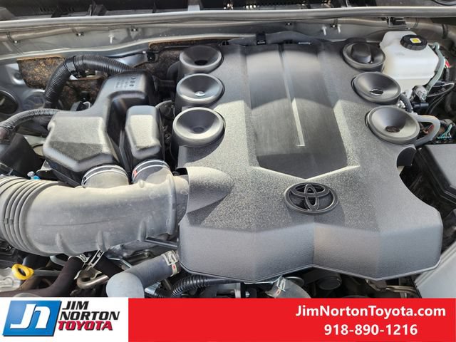 Used 2023 Toyota 4Runner Limited AWD/4WD image 31