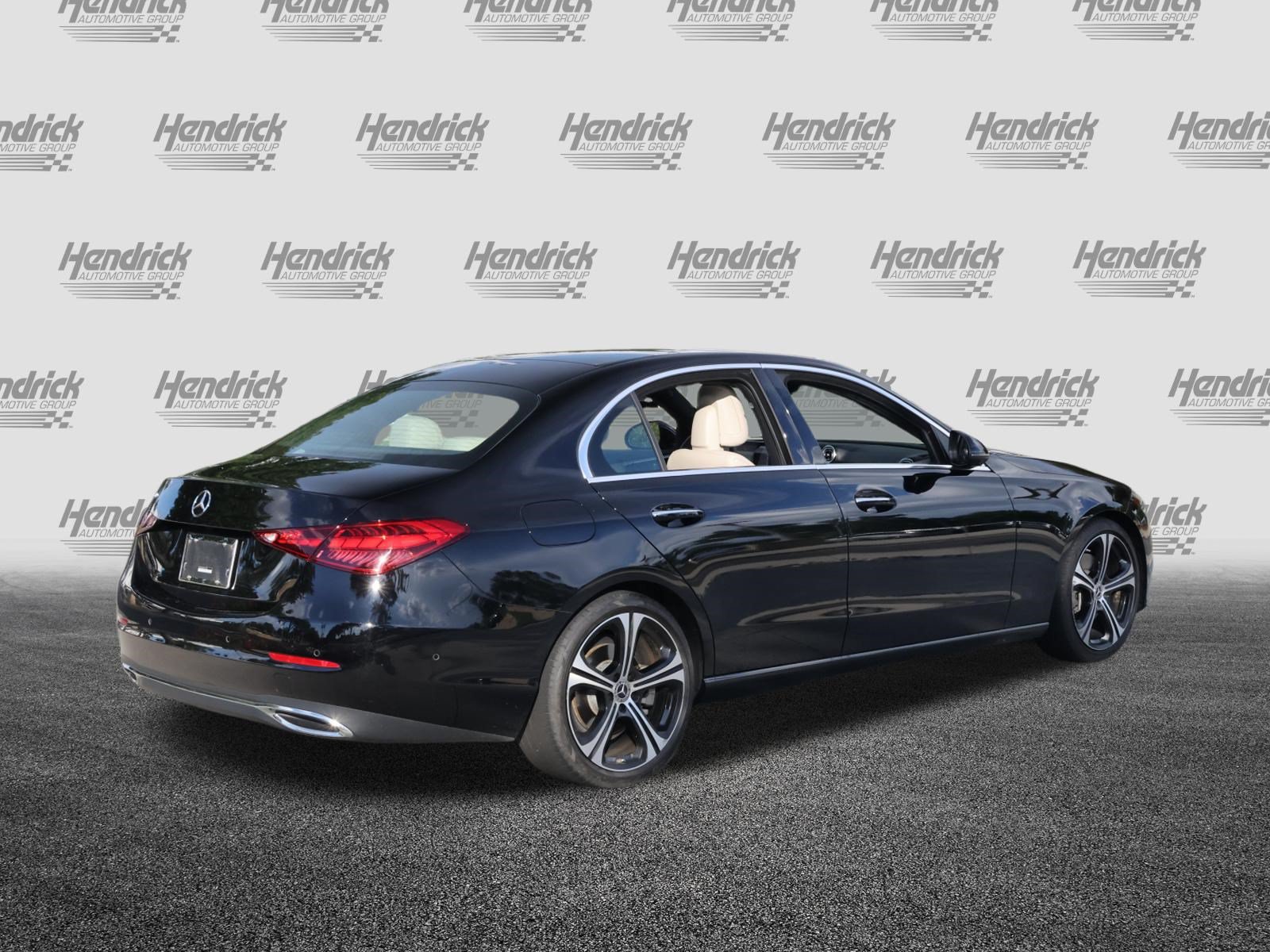 Used 2023 Mercedes-Benz C 300 Sedan image 9