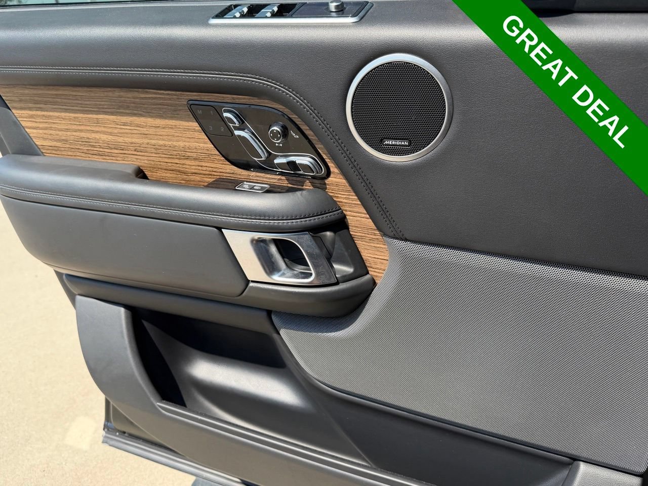 Used 2019 Land Rover Range Rover Supercharged AWD/4WD image 25