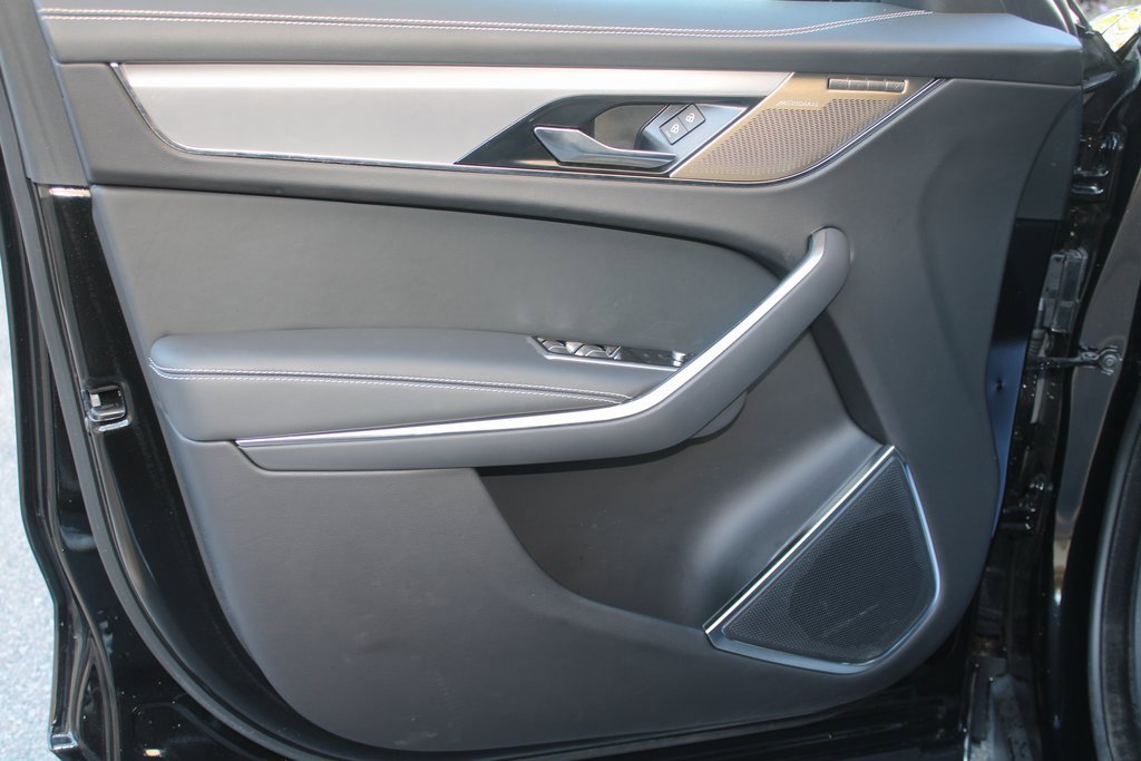 Used 2024 Jaguar F-PACE R-Dynamic S image 10