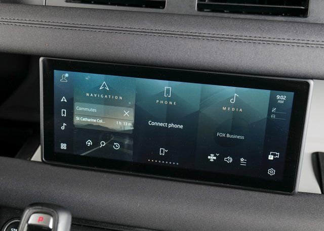 Used 2020 Land Rover Defender 110 SE image 16