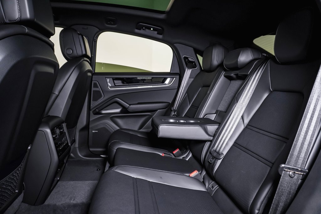 New 2026 Porsche Cayenne E-Hybrid Coupe image 16