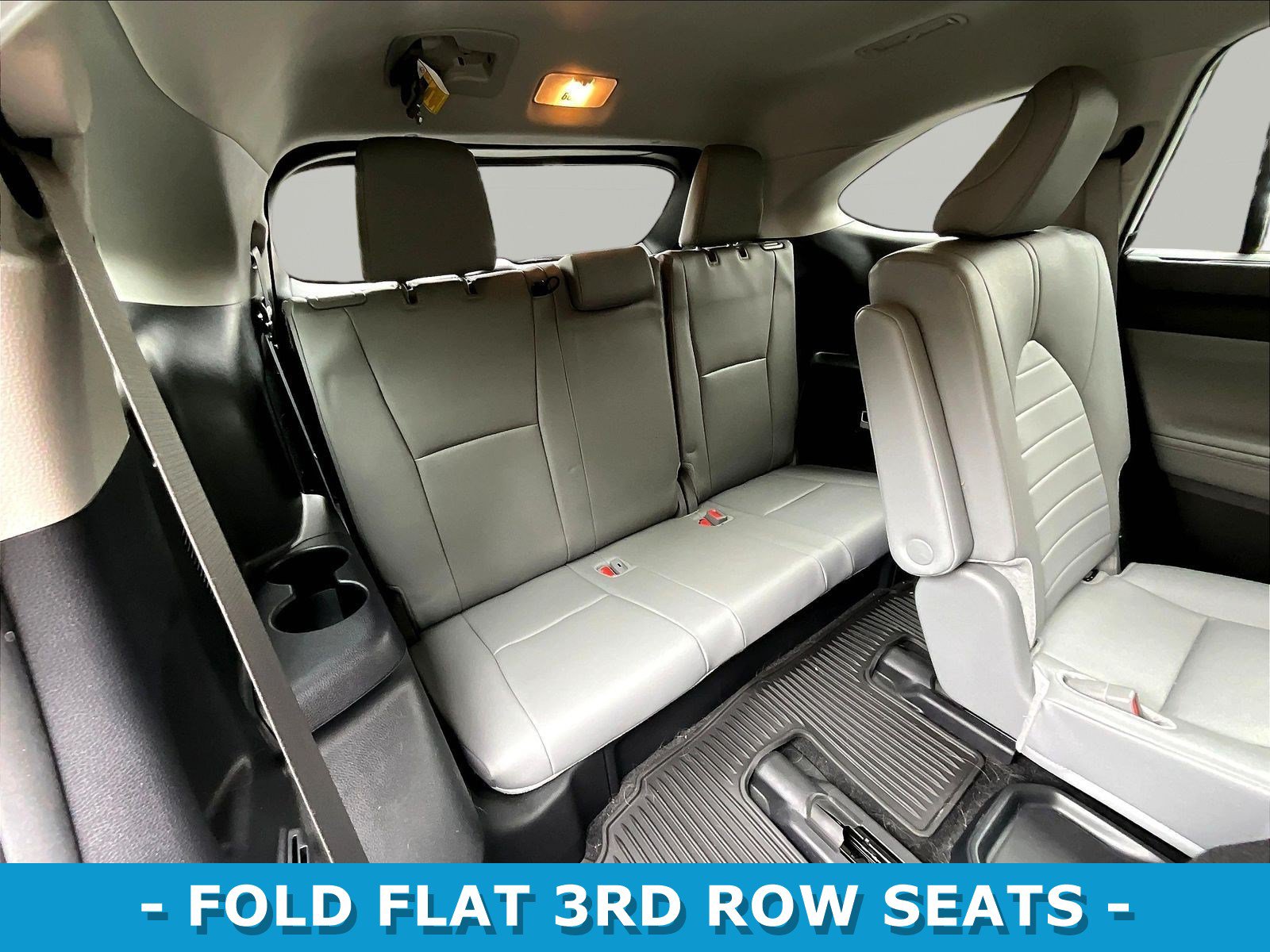 Used 2024 Toyota Highlander XLE AWD/4WD image 26