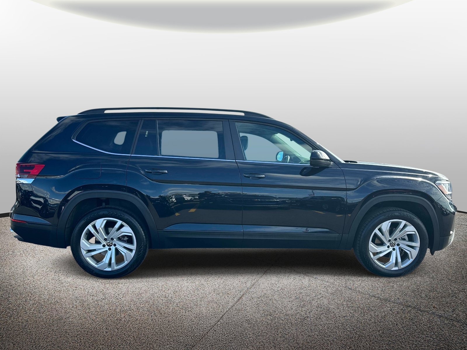 Used 2023 Volkswagen Atlas SE AWD/4WD image 5