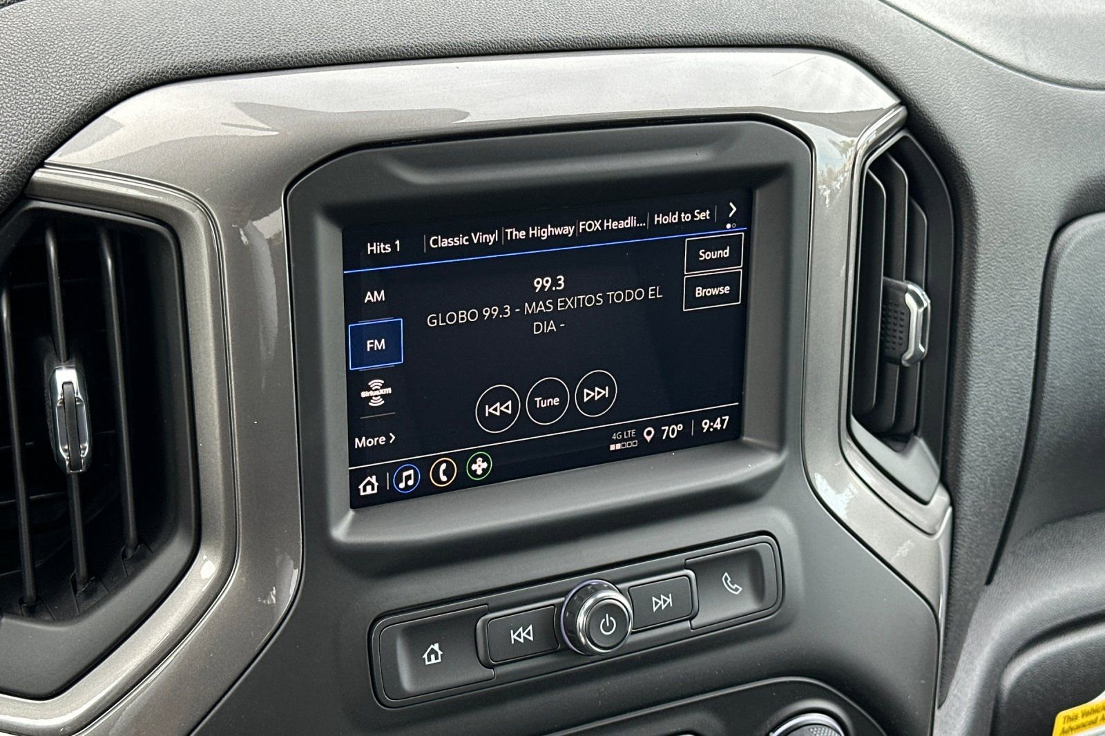 New 2026 Chevrolet Silverado 1500 Custom Trail Boss w/ Dark Appearance Package AWD/4WD image 17