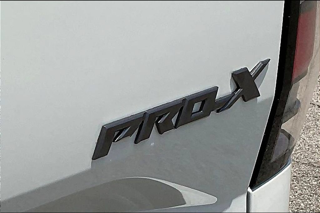 Used 2023 Nissan Frontier Pro-X w/ Pro-X Premium Package RWD image 33