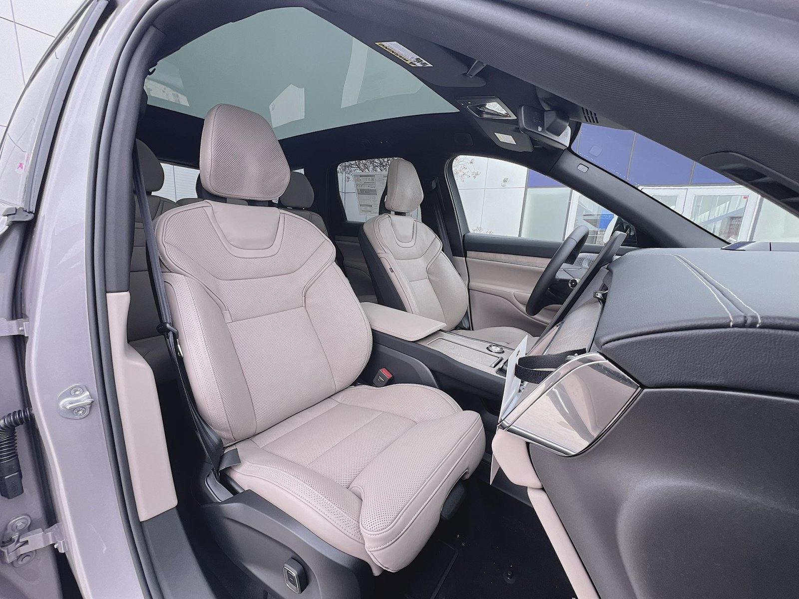 New 2026 Volvo EX90 Ultra AWD/4WD image 28