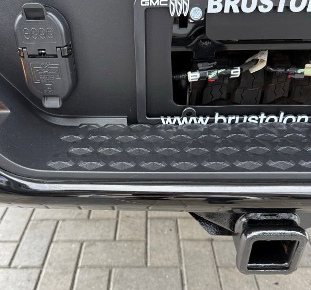 Used 2024 Chevrolet Colorado ZR2 w/ ZR2 Convenience Package III image 12