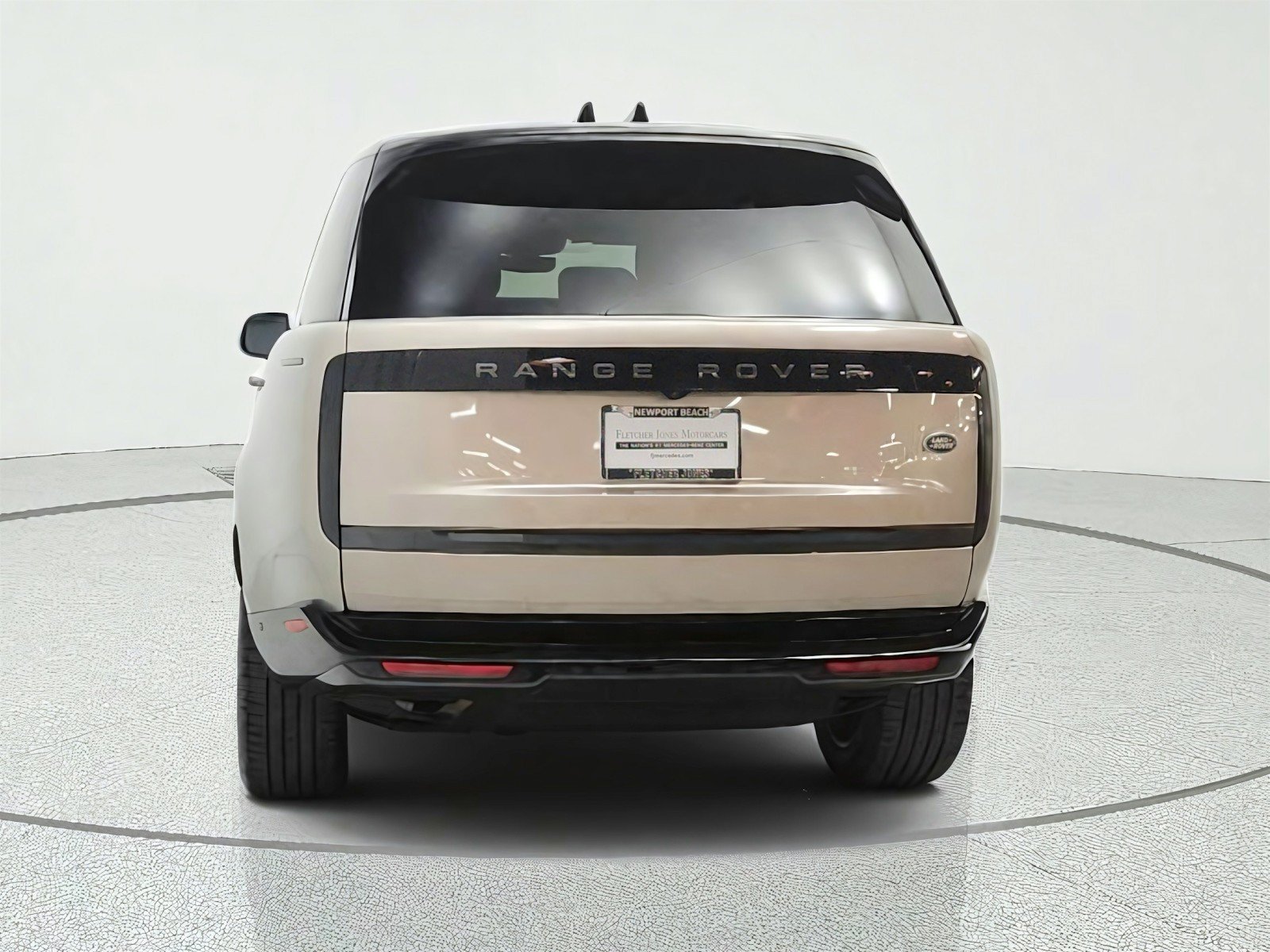 Used 2023 Land Rover Range Rover SE AWD/4WD image 6