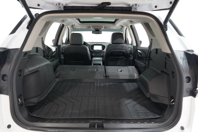 Used 2022 GMC Terrain Denali image 37