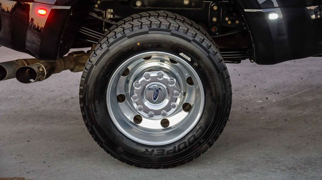 Used 2022 Ford F450 Limited w/ FX4 Off-Road Package image 12