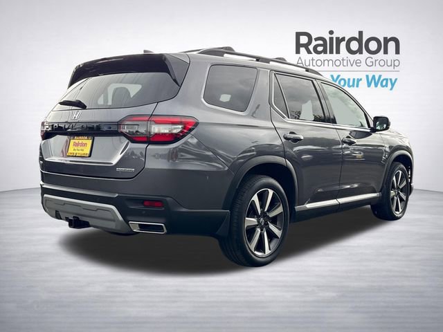 Used 2023 Honda Pilot Touring image 7