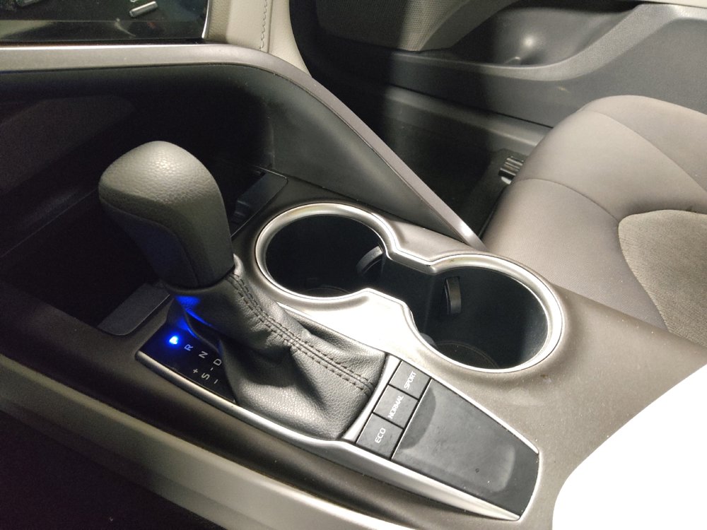 Used 2023 Toyota Camry LE image 26