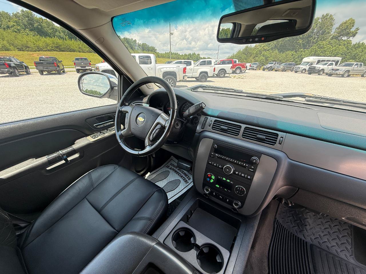 Used 2013 Chevrolet Silverado 1500 LTZ w/ LTZ White Diamond Edition AWD/4WD image 7