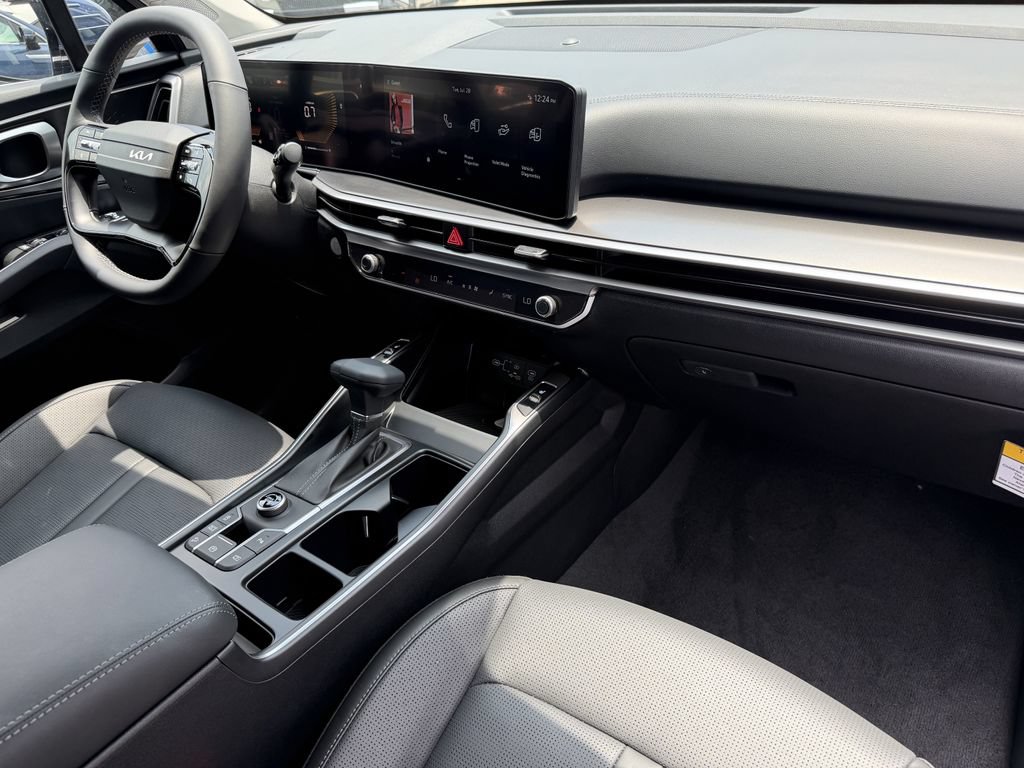 New 2026 Kia Sorento S FWD image 10