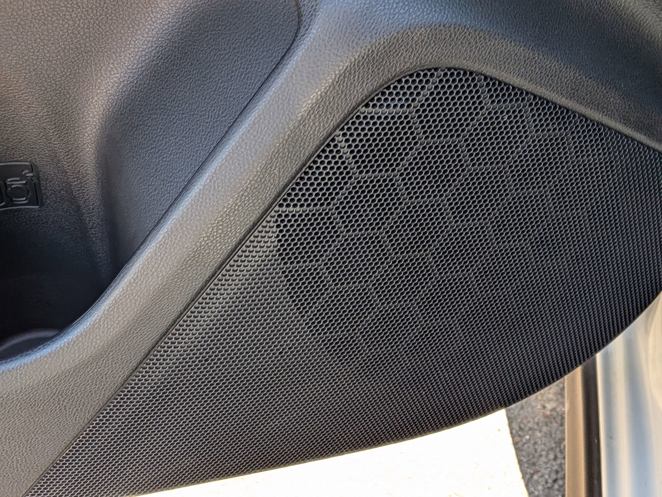 Certified 2025 Subaru Crosstrek 2.5i Sport w/ Crosstrek Mirror Package image 10