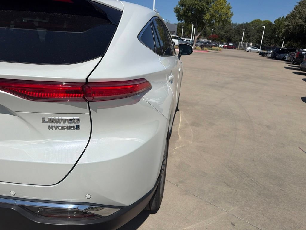 Used 2021 Toyota Venza Limited w/ Advanced Technology Package AWD/4WD image 11