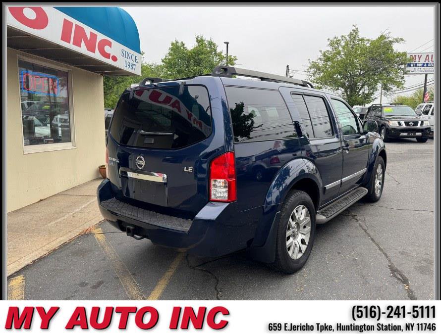 Used 2011 Nissan Pathfinder LE image 4