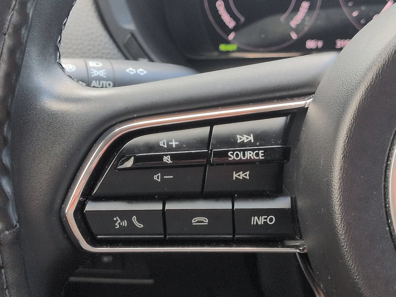 Used 2024 MAZDA CX-90 Plug-In Hybrid w/ Premium Pkg AWD/4WD image 25