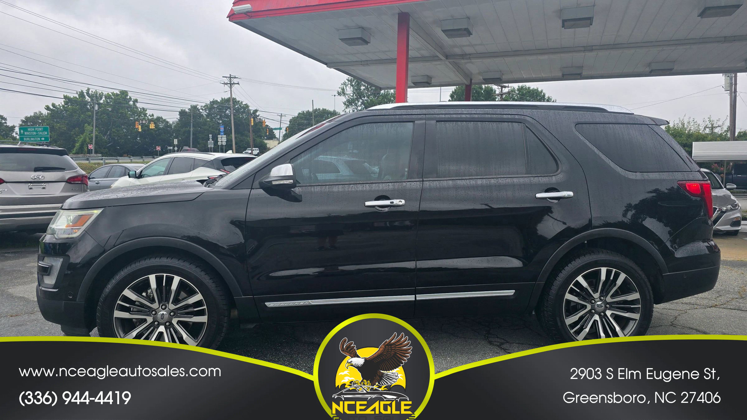Used 2016 Ford Explorer Platinum image 2