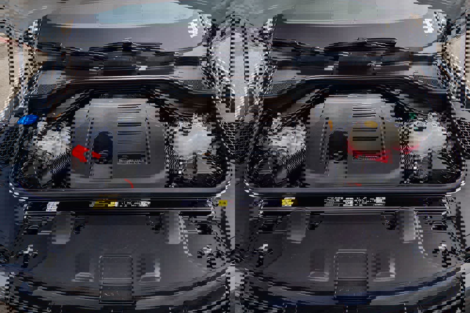 New 2026 Land Rover Range Rover SE image 29