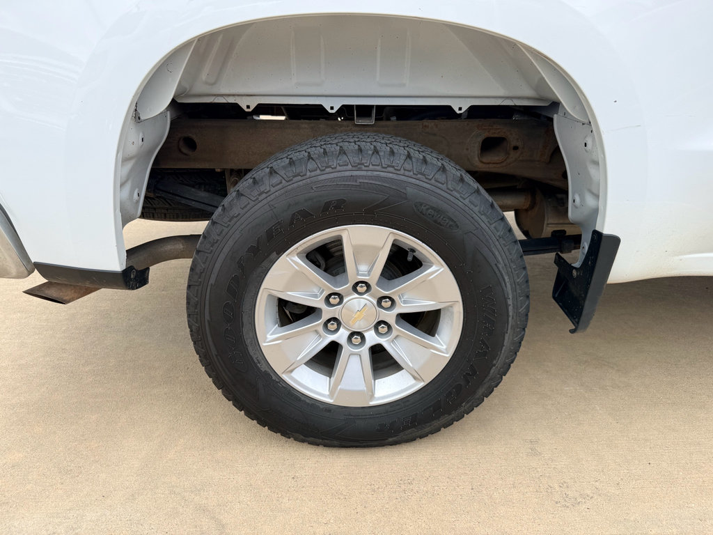 Used 2021 Chevrolet Silverado 1500 LT w/ Safety Package II AWD/4WD image 29