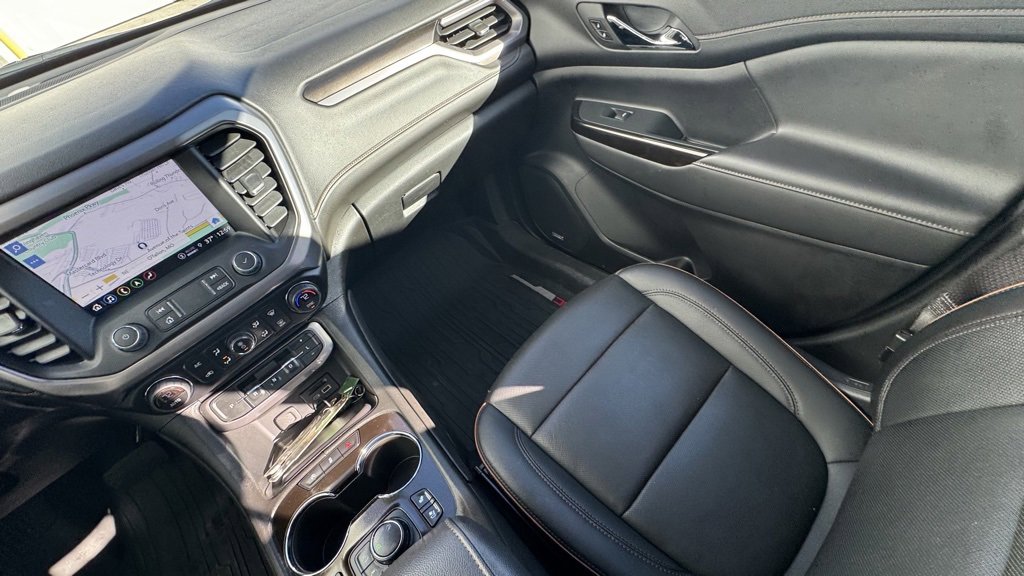 Used 2023 GMC Acadia AT4 w/ Preferred Package image 16