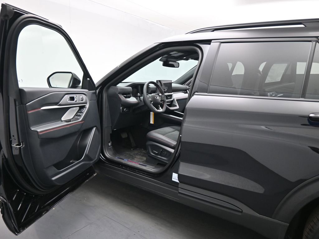 New 2026 Ford Explorer ST image 8