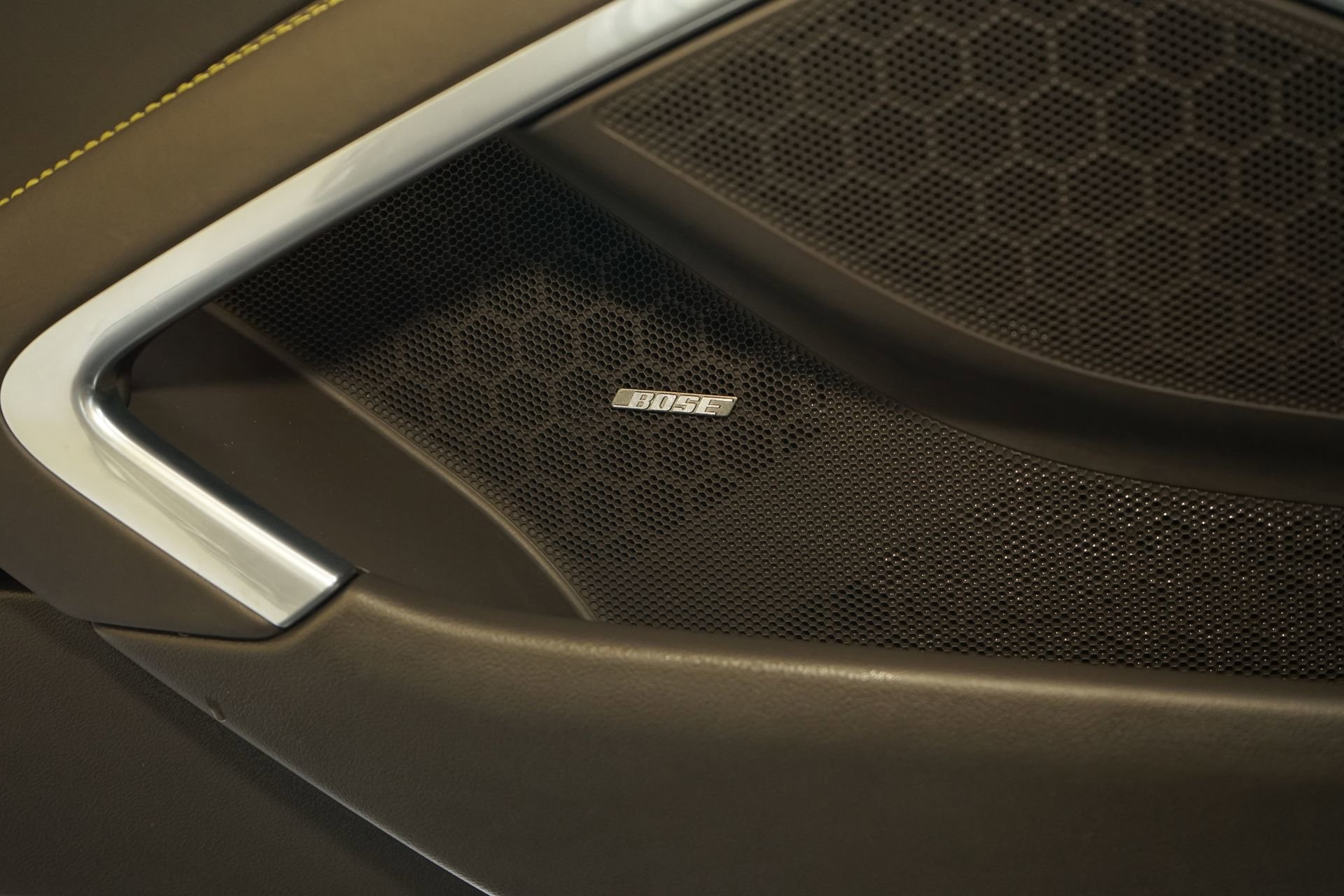 Used 2014 Porsche 911 Turbo S image 26