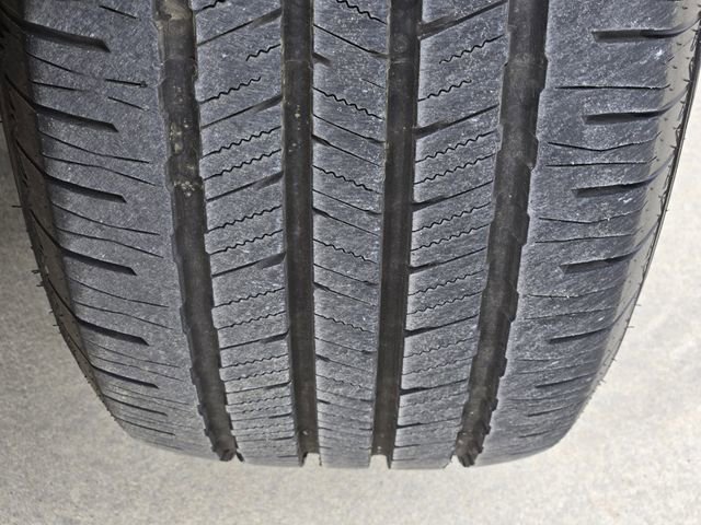 Used 2024 Ford Expedition Limited image 12