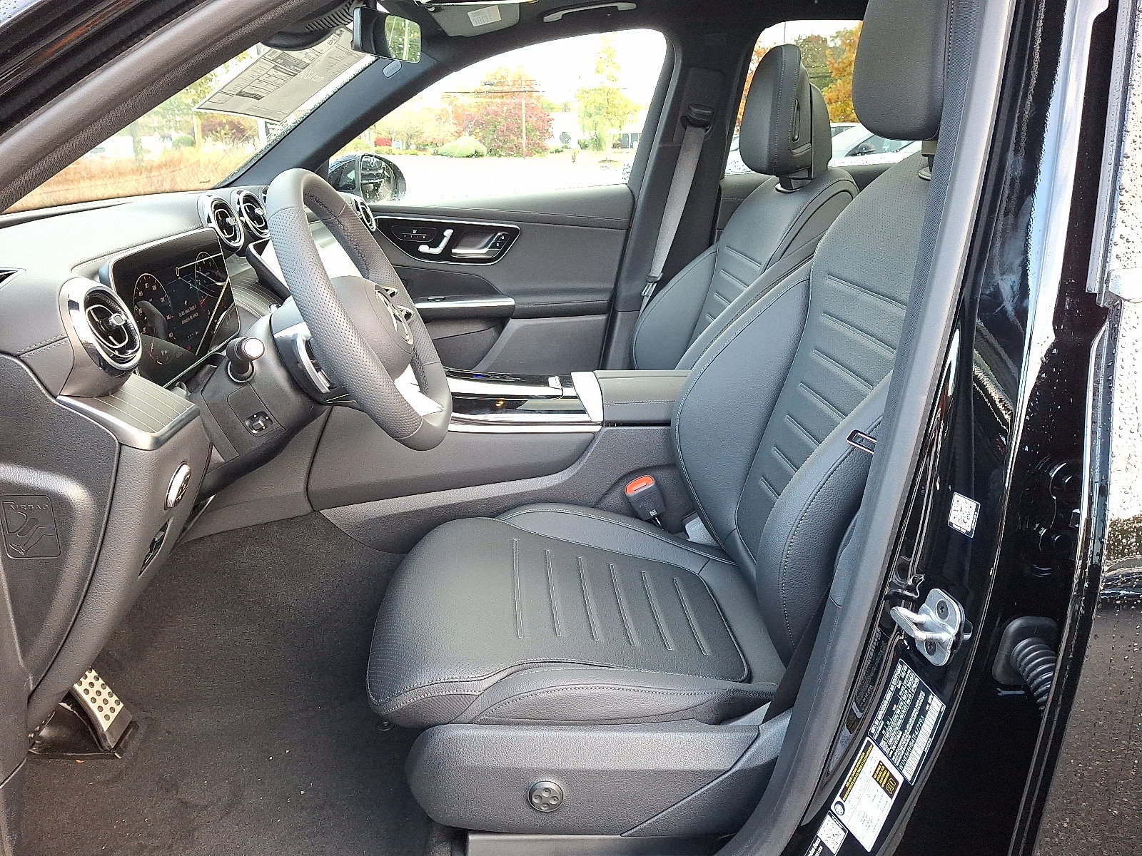 Used 2026 Mercedes-Benz GLC 300 4MATIC image 8
