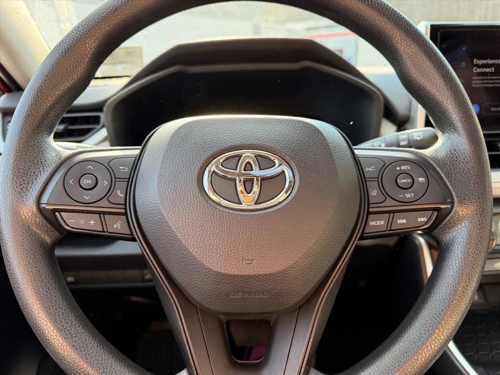 Used 2023 Toyota RAV4 XLE w/ Convenience Package image 17