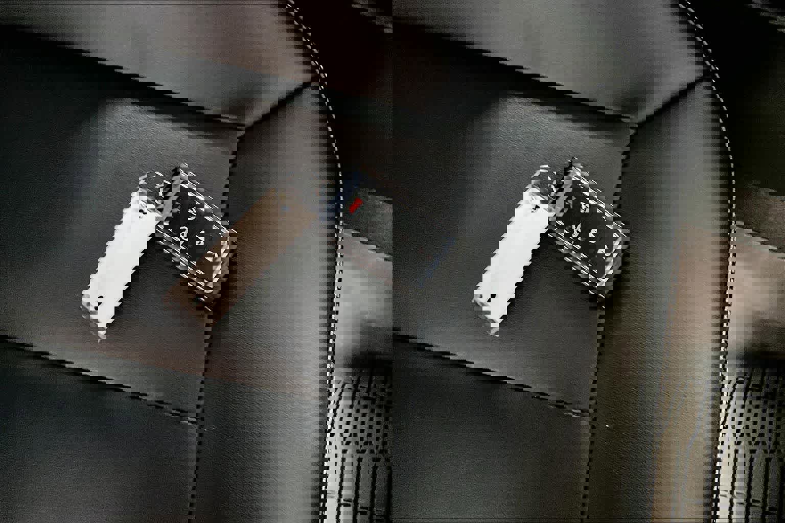 Used 2022 Jeep Grand Cherokee Limited 4xe image 20