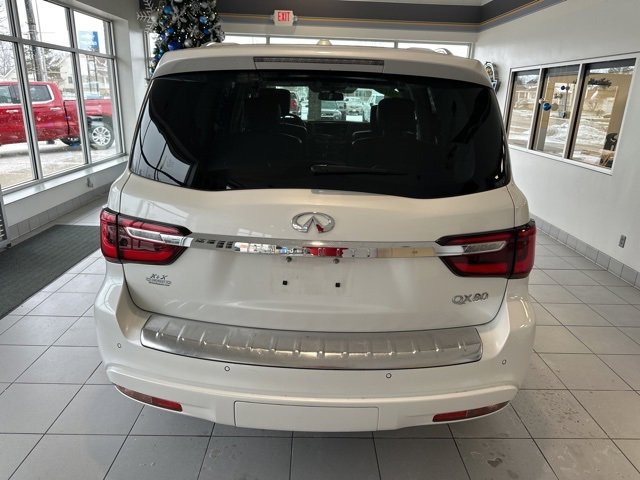 Used 2018 INFINITI QX80 4WD w/ Driver Assistance Package image 5