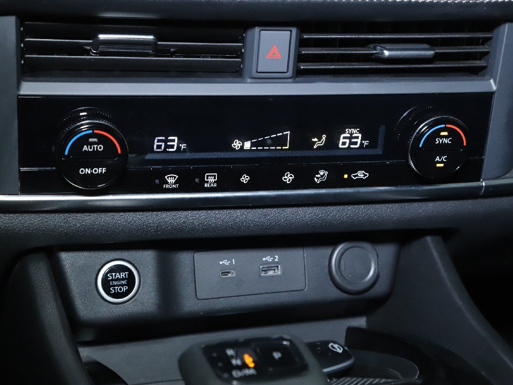 Certified 2023 Nissan Rogue SV AWD/4WD image 28