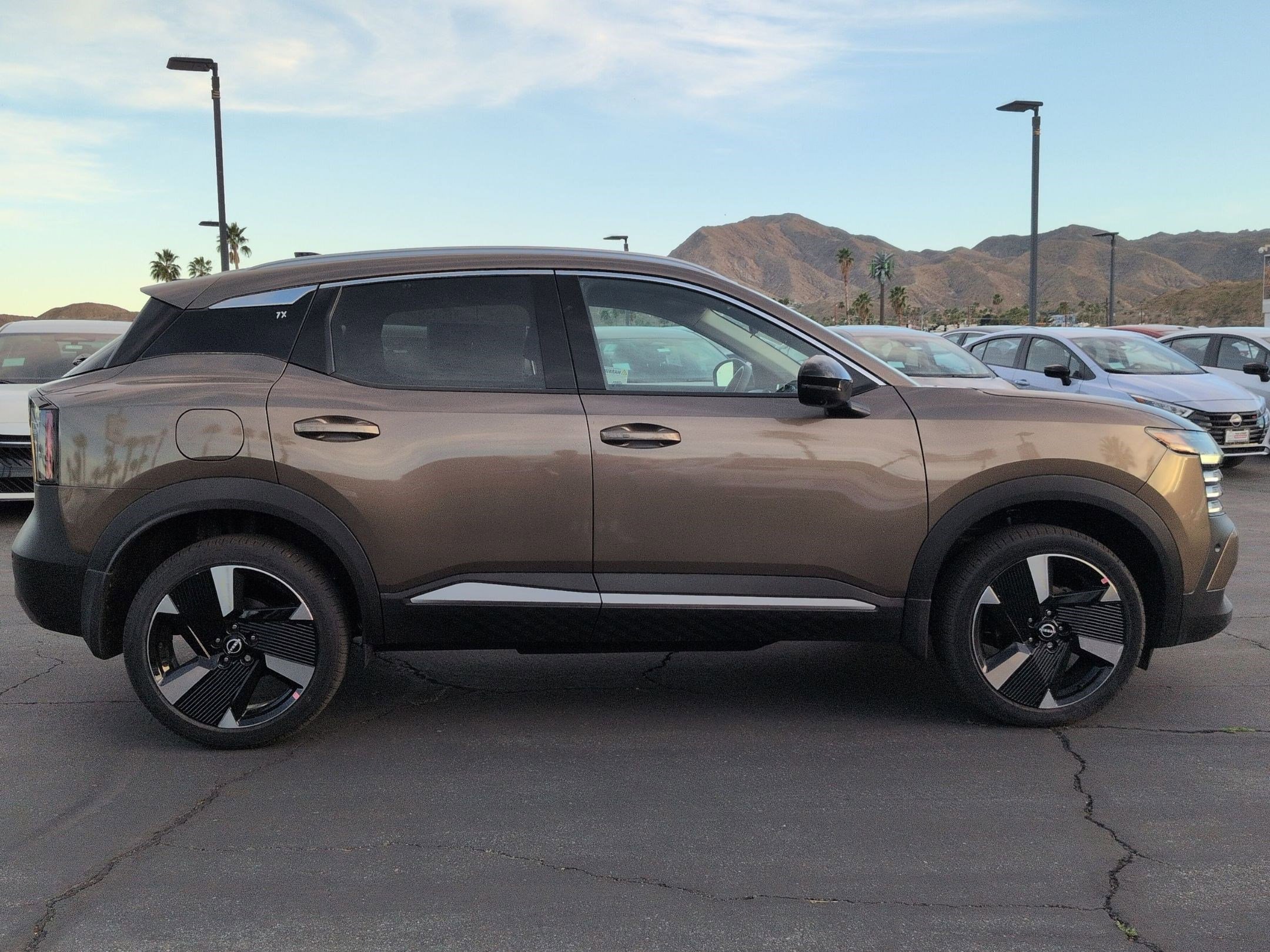 New 2026 Nissan Kicks SR image 4