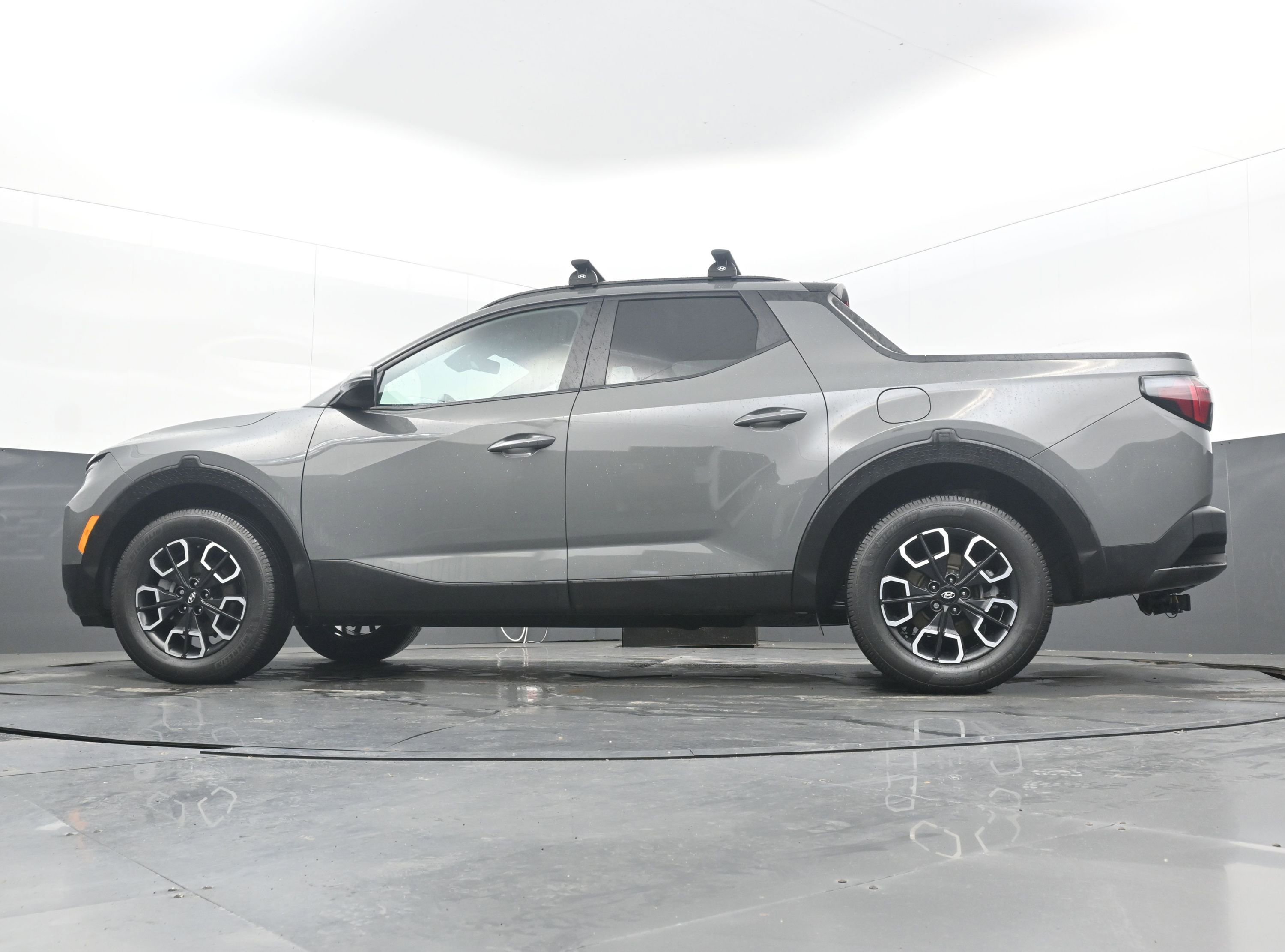 Used 2022 Hyundai Santa Cruz SEL Premium image 24