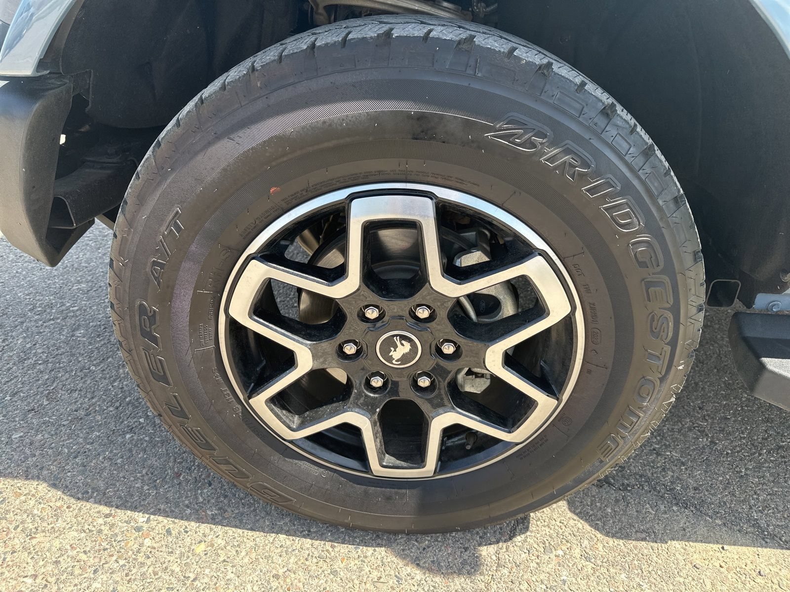 Used 2023 Ford Bronco Outer Banks AWD/4WD image 5