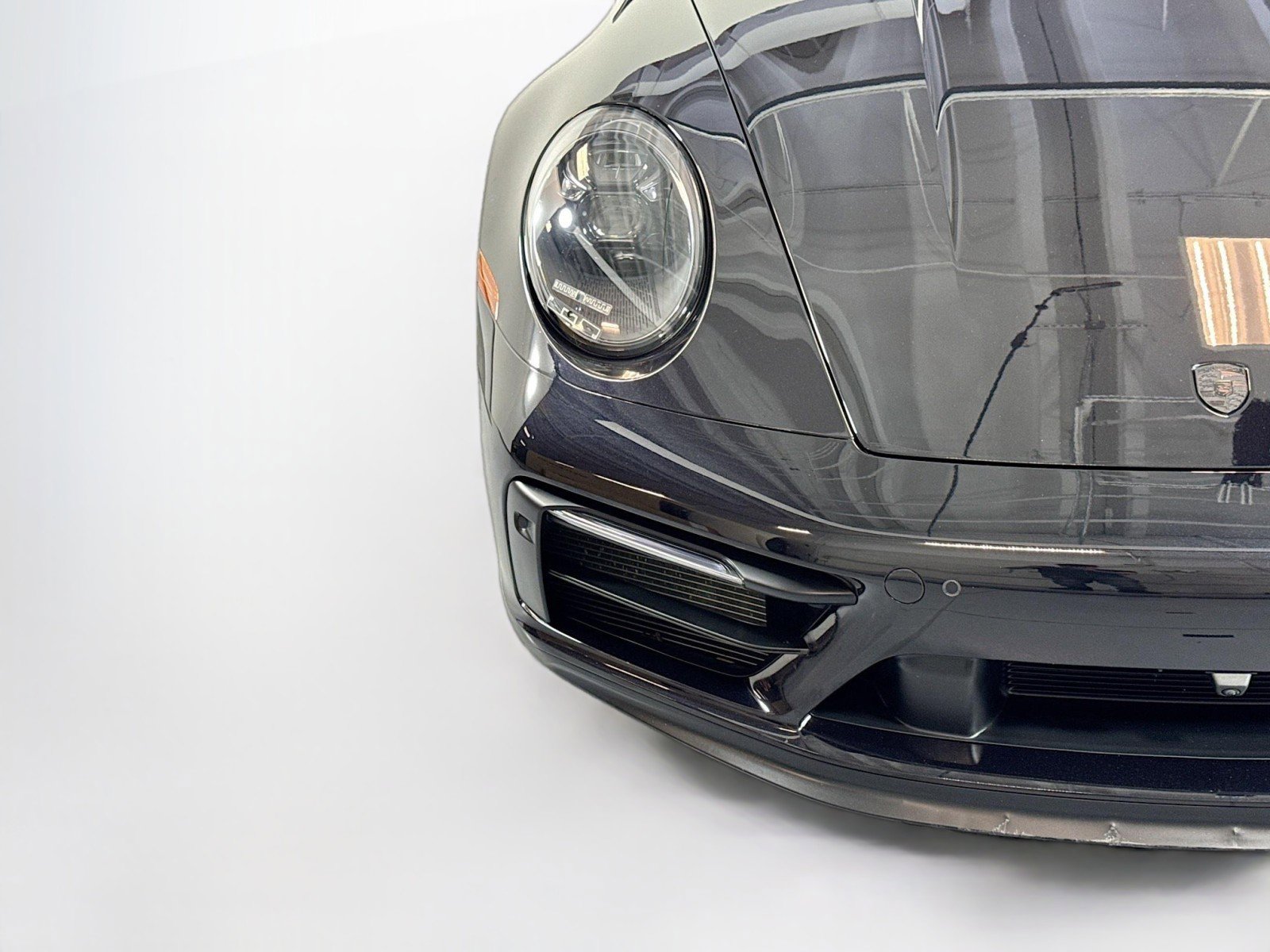 Certified 2023 Porsche 911 Carrera GTS w/ Premium Package RWD image 28