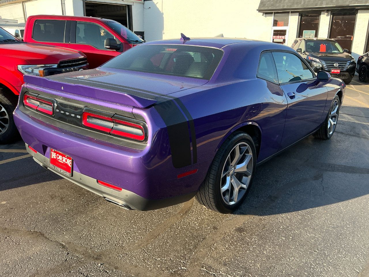 Used 2016 Dodge Challenger SXT Plus image 4