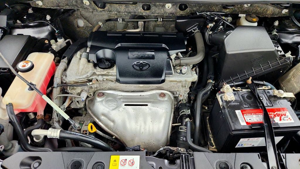 Used 2017 Toyota RAV4 XLE w/ Plus Extra Value Package AWD/4WD image 25
