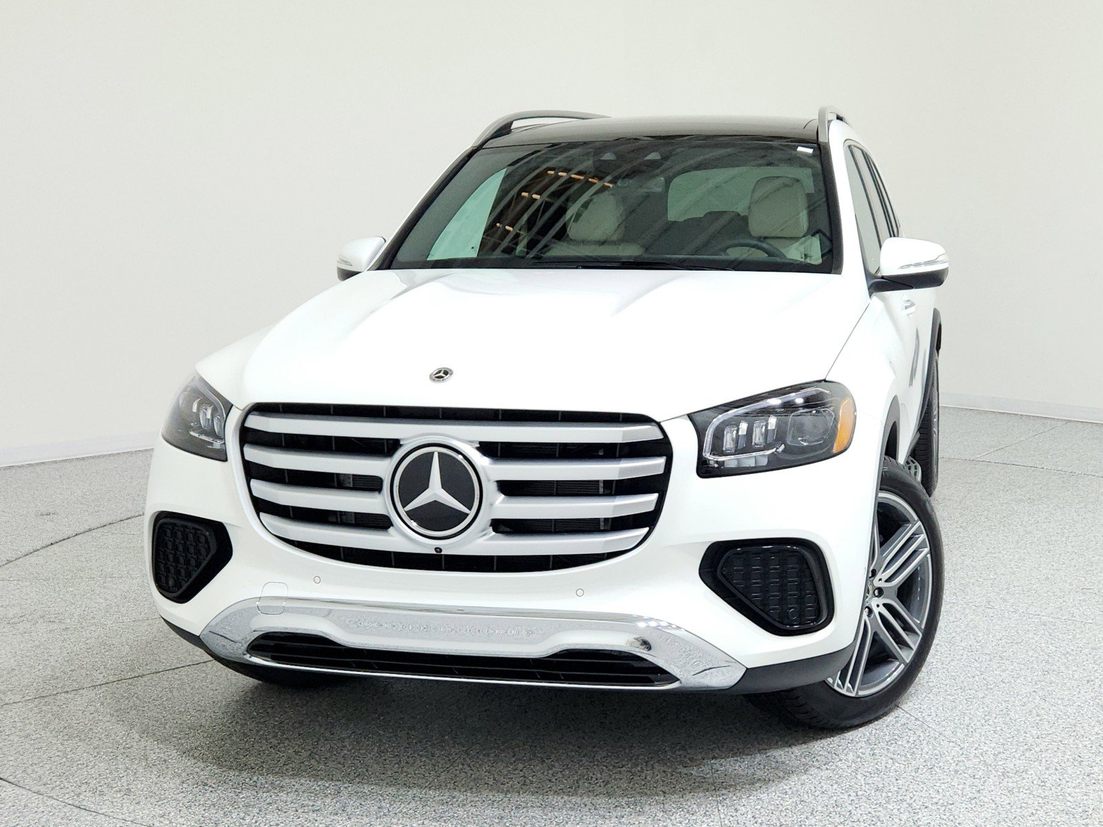 New 2026 Mercedes-Benz GLS 450 4MATIC image 2