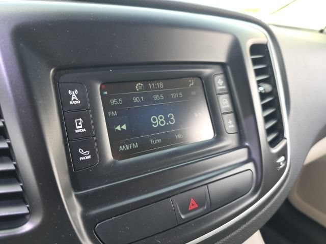 Used 2016 Chrysler 200 Limited FWD image 20