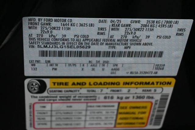 Certified 2025 Lincoln Navigator L Reserve AWD/4WD image 39